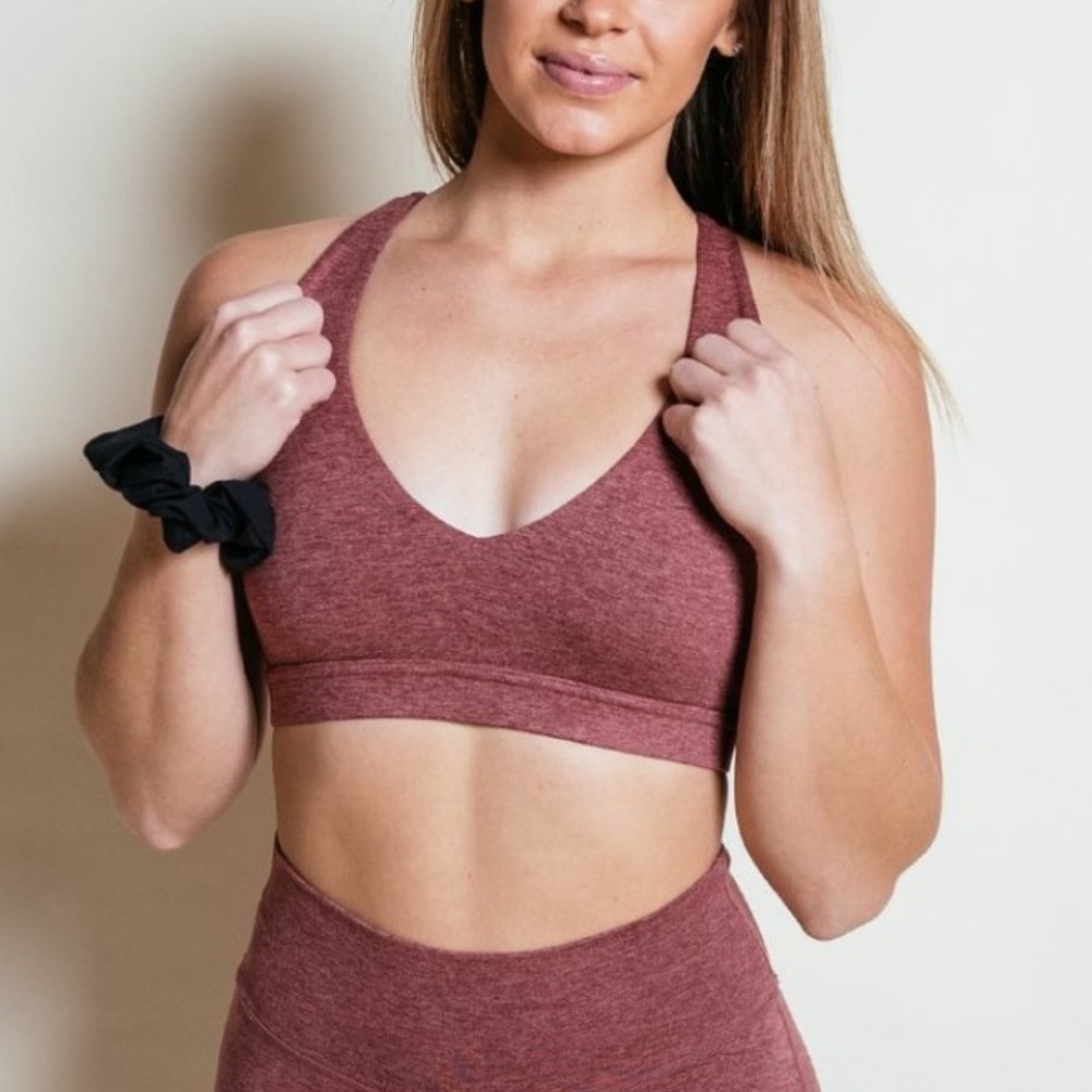 P’Tula The Bare V Sportsbra in Rosewood